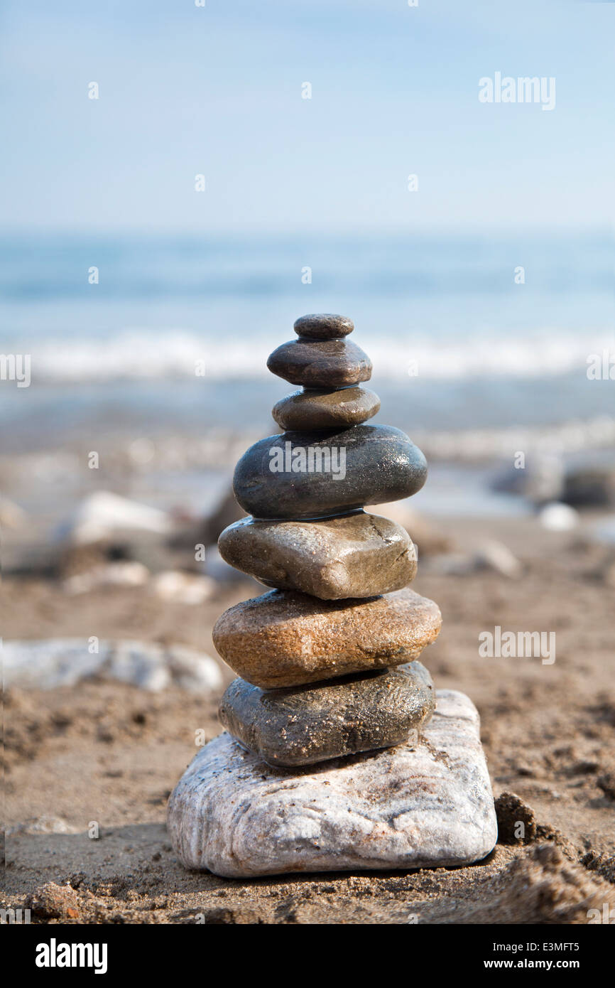 Pebble stone tower at the beach hi-res stock photography and images - Alamy