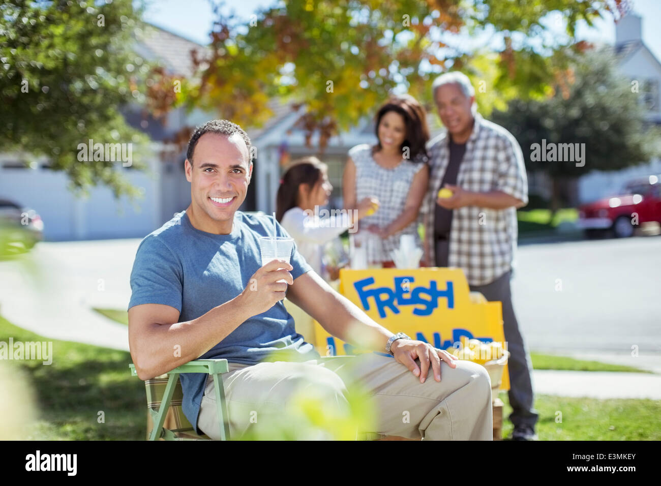 Drinking lemonade hires stock photography and images Alamy