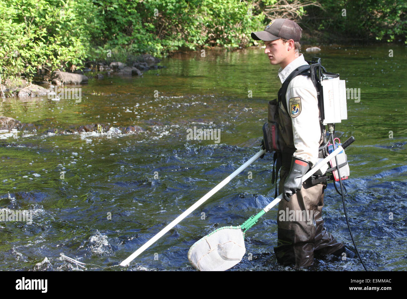 electrofishing backpack price