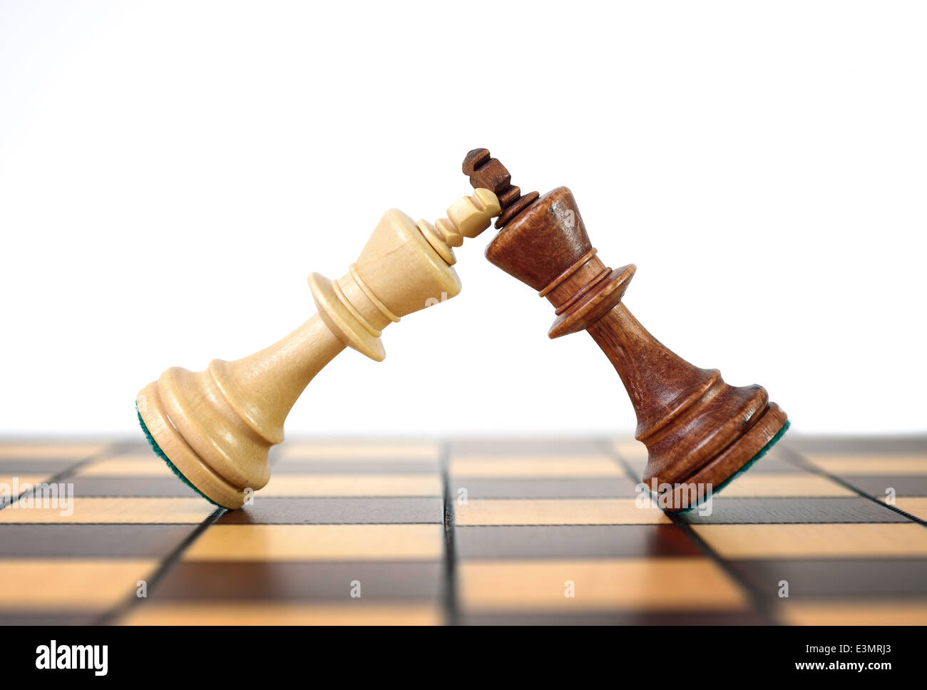 Kings chess duel. Duel rulers Stock Photo Alamy