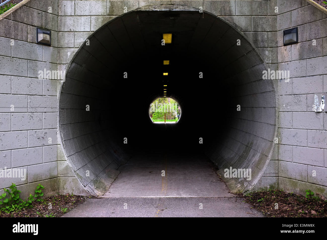 Round tunnel hires stock photography and images Alamy