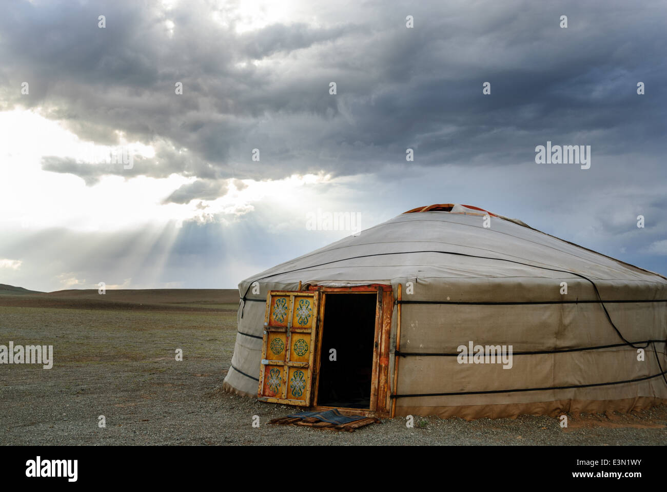 Yurt after a storm in the Gobi desert, Mongolia Stock Photo