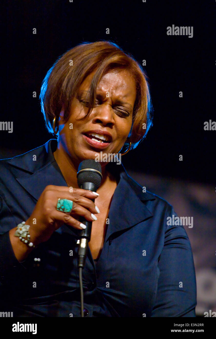 DIANNE REEVES sings at the Next Generation Jazz Festival - Monterey, California 2009 Stock Photo