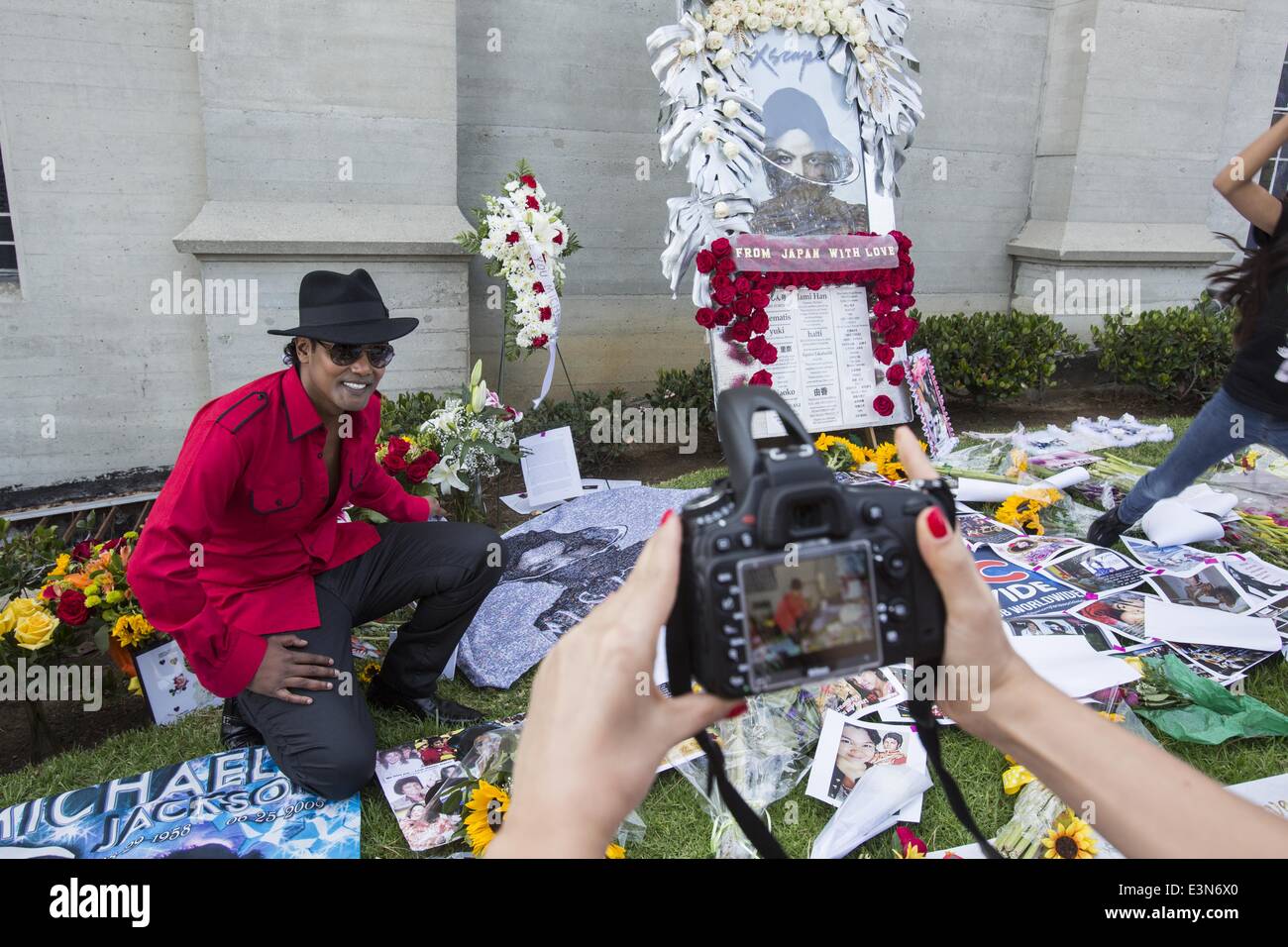 Forest Lawn Memorial Park Michael Jackson ar.inspiredpencil.com