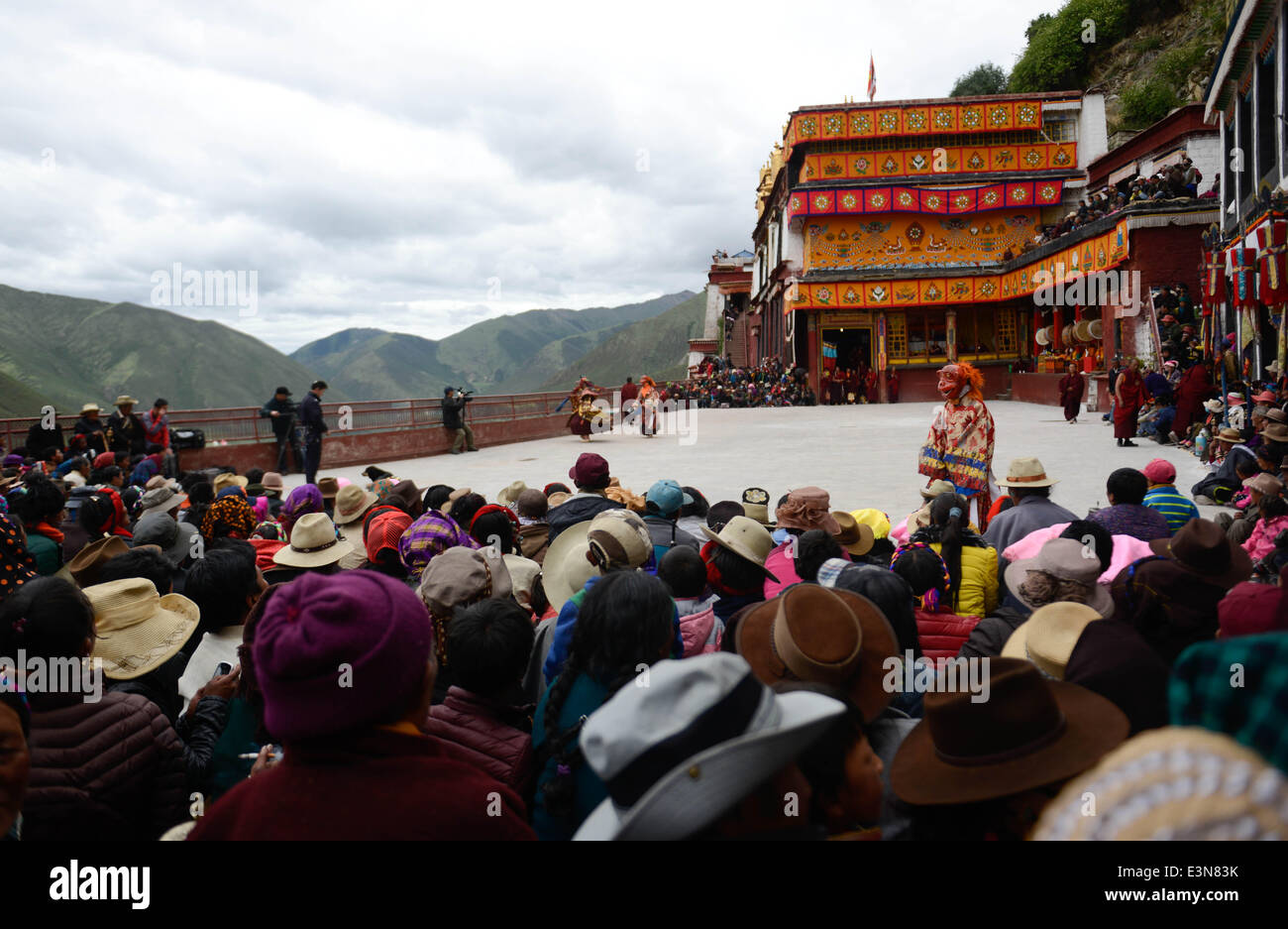 Dancing lamas hires stock photography and images Alamy