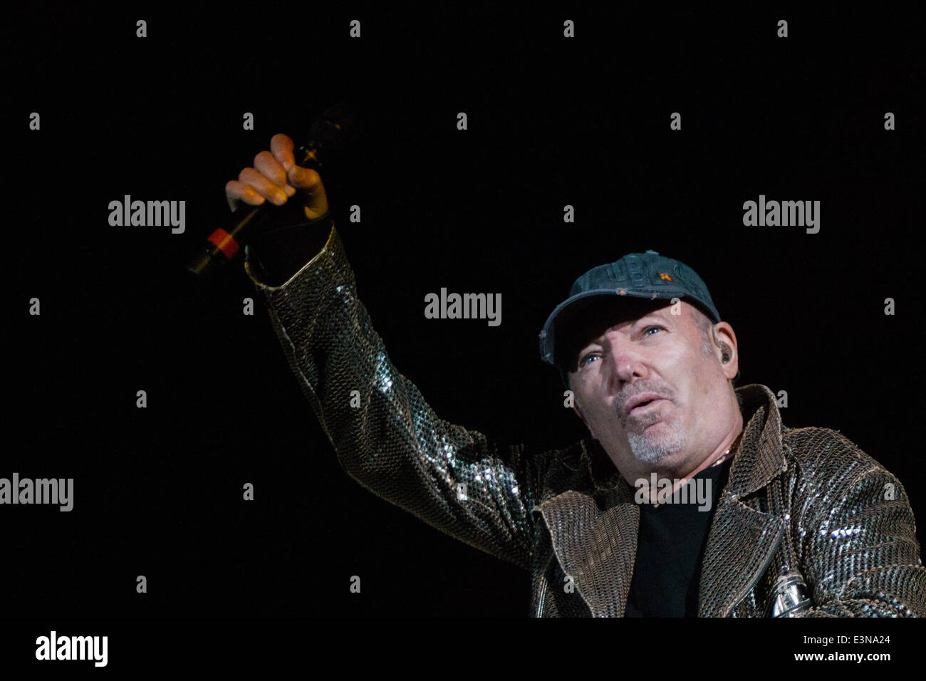 Rome, Italy. 25th June, 2014. Italian singer Vasco Rossi performs on stage during his concert at Rome's Olympic stadium, Italy, 25 June 2014. The concert signs the start of his Live Kom 014's tour. Credit:  Luigi Orru/NurPhoto/ZUMAPRESS.com/Alamy Live News Stock Photo