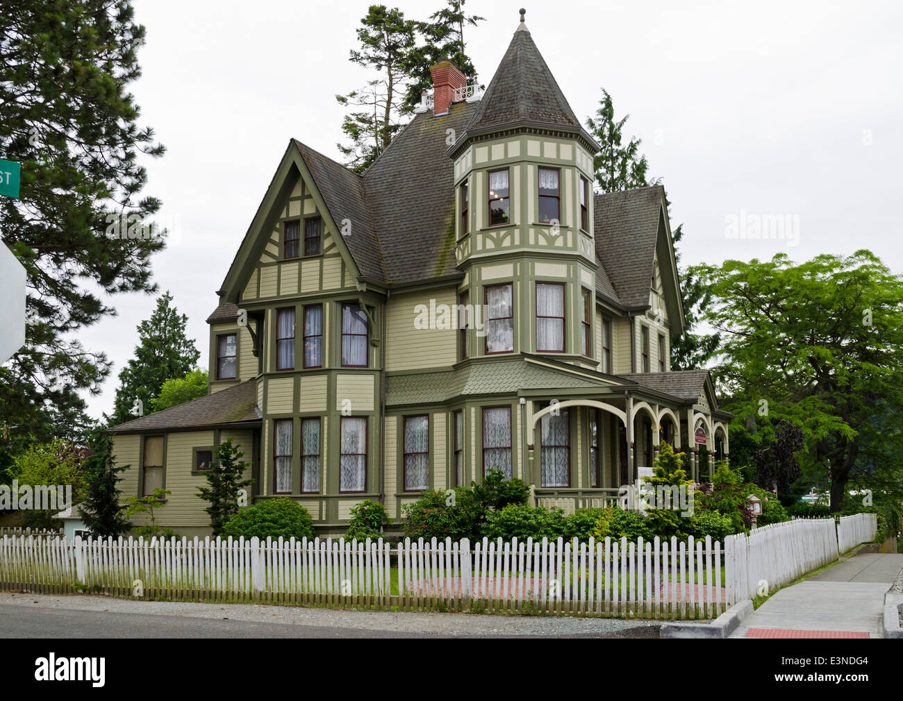 Historic Gaches Mansion, housing the La Conner Quilt & Textile Museum