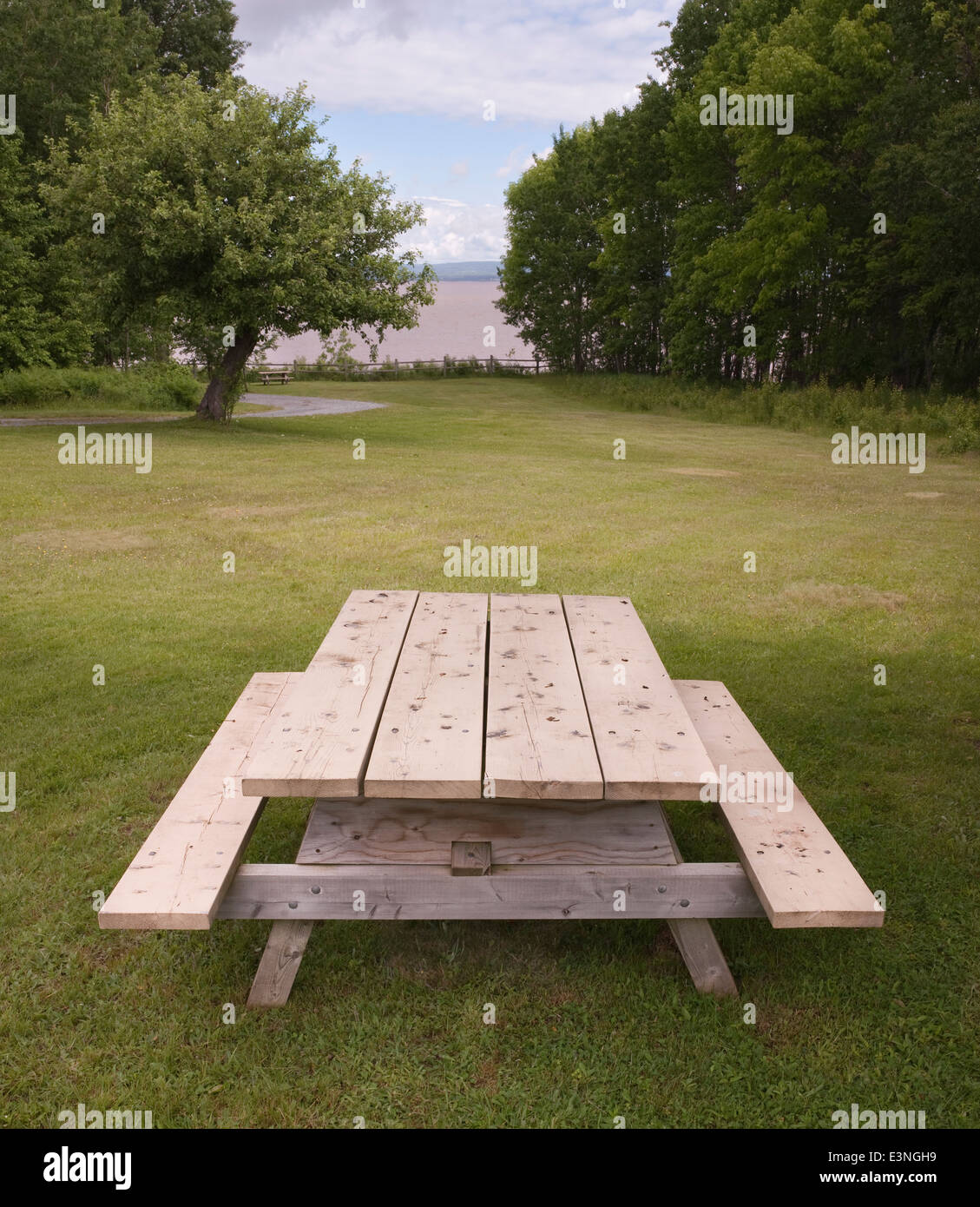 Picnic table park hires stock photography and images Alamy