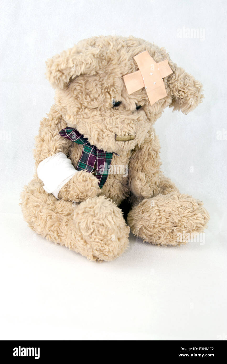 Verletzter Teddy Stock Photo