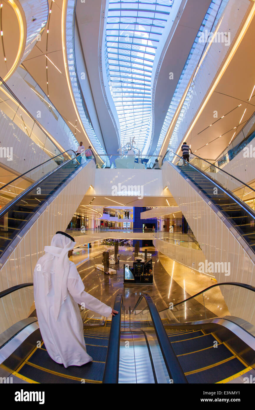Kuwait City, Al Hamra Tower, includes a luxury business and shopping center completed in 2011 Stock Photo