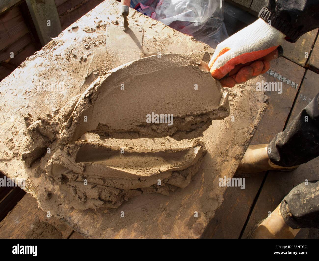 Cement mixing board hires stock photography and images Alamy