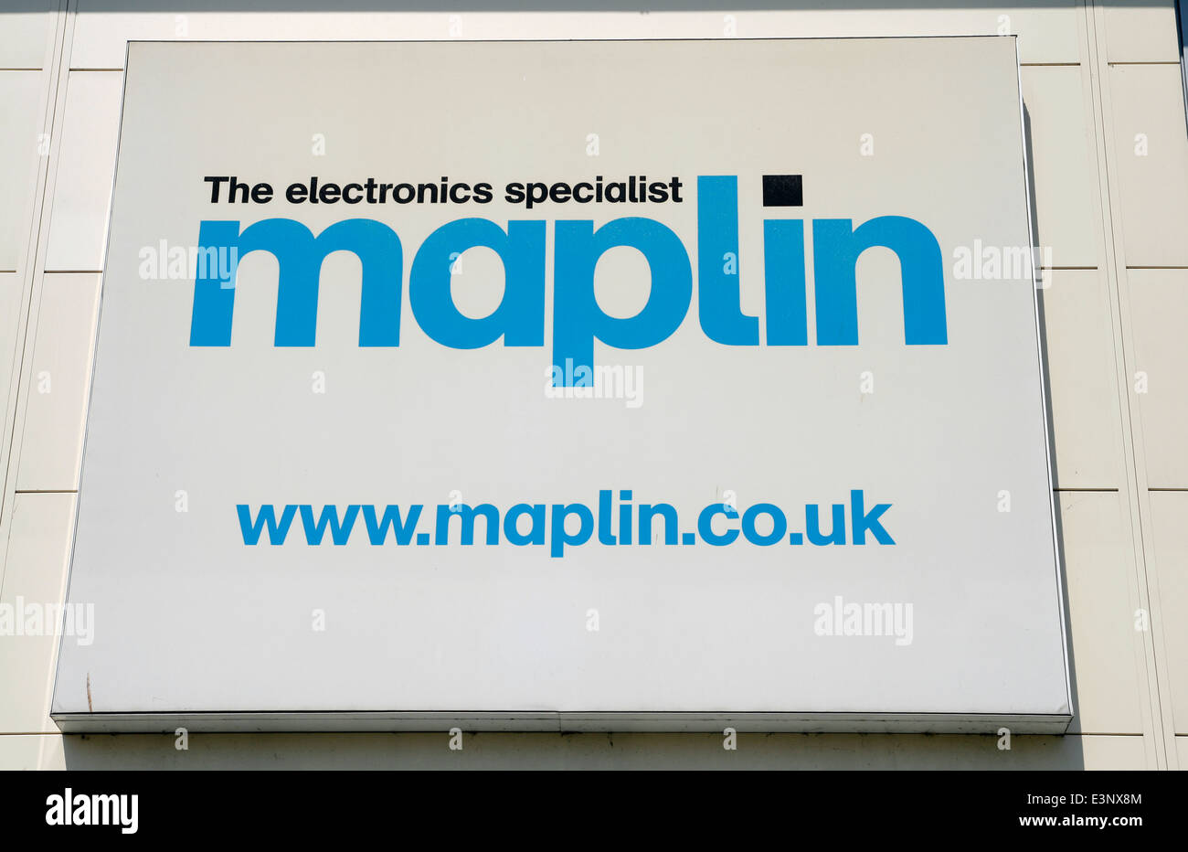 Maplin store sign hi-res stock photography and images - Alamy