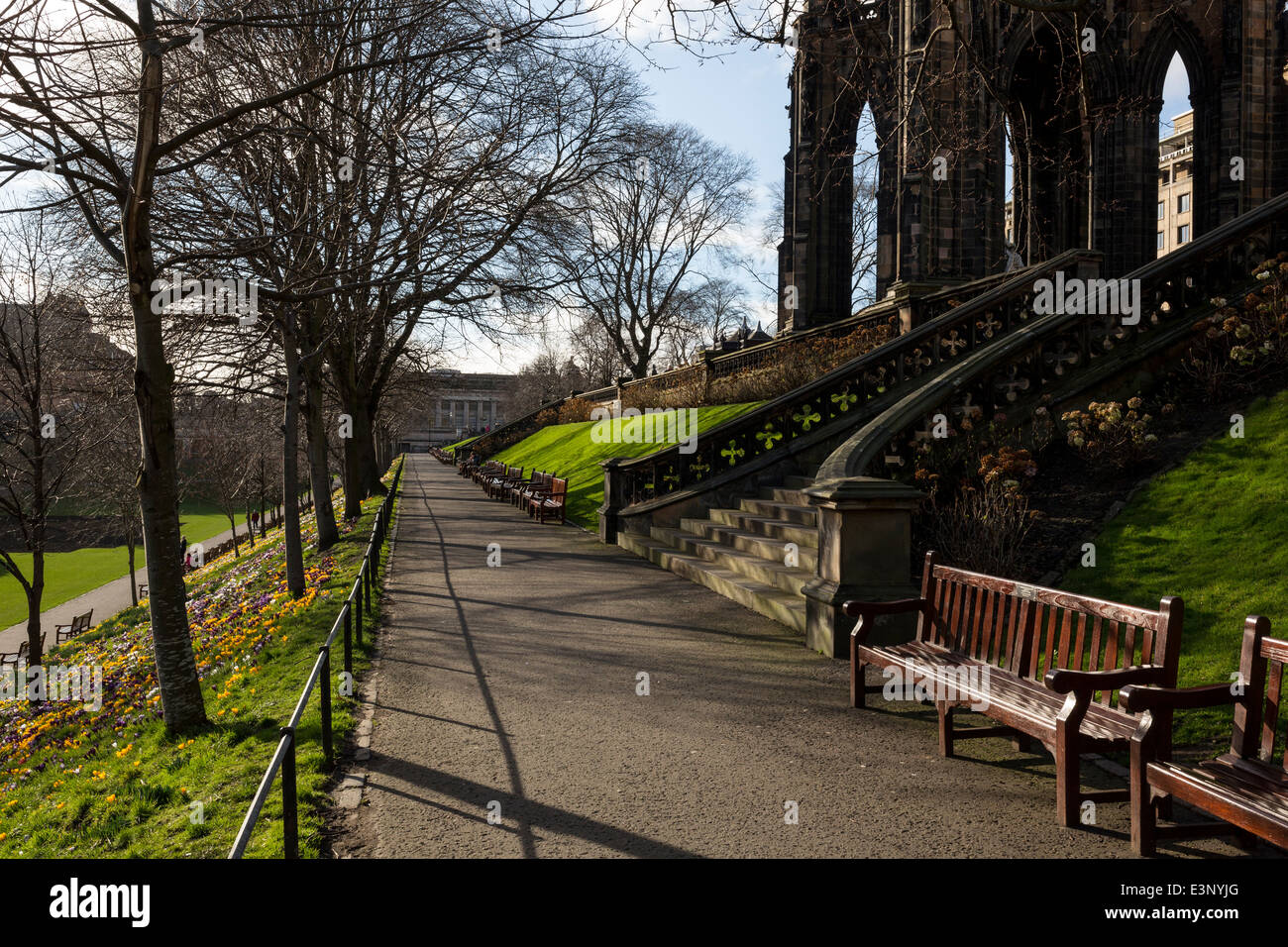 Street life edinburgh hi-res stock photography and images - Page 9 - Alamy