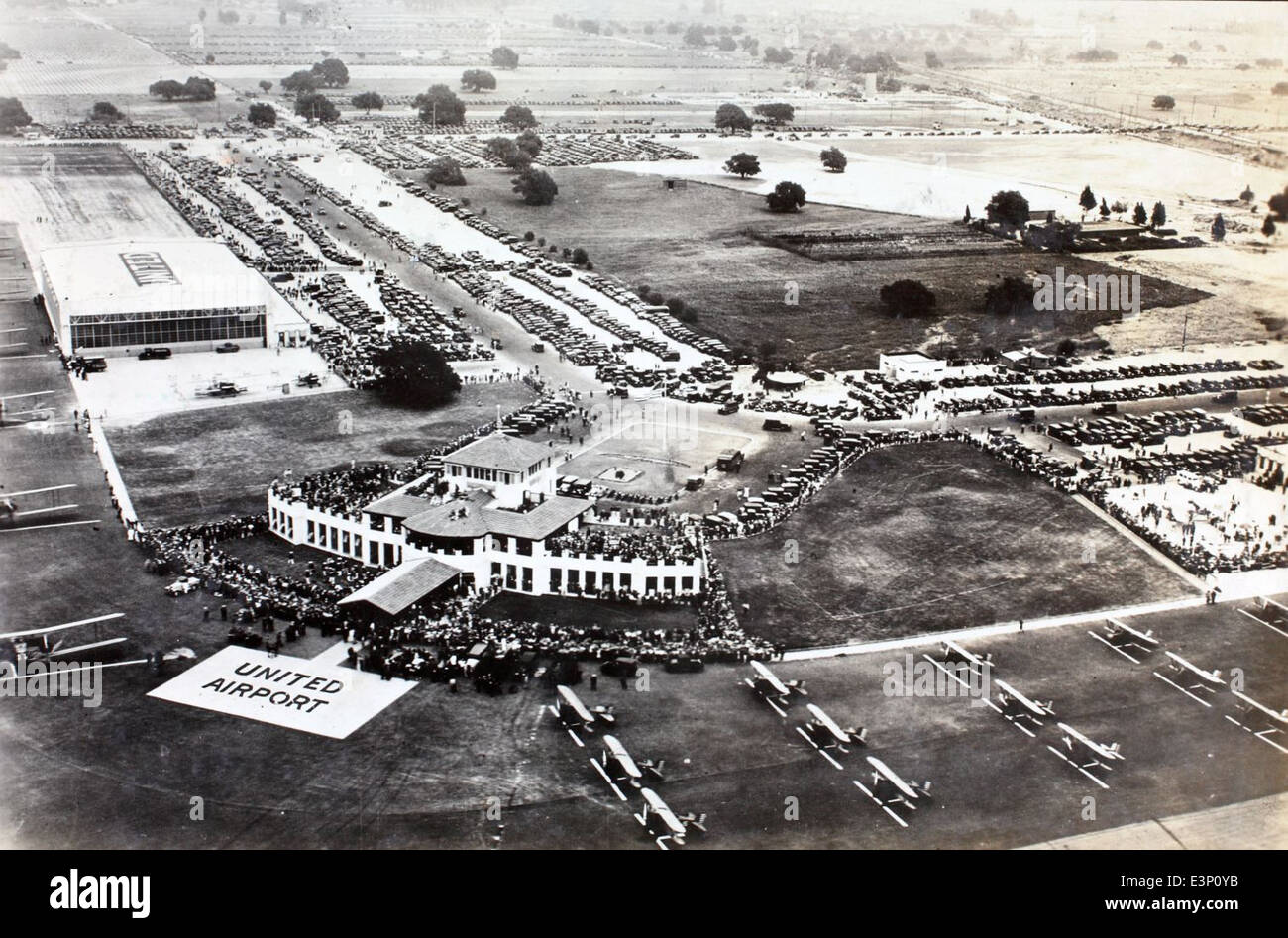 This photograph from the Luqueer album captures the Golden Age of ...