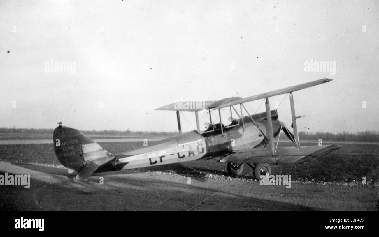 AL61A-407 de Havilland DH.60M Moth cn 732 CF-CAD Hamilton Aero Club c32 ...