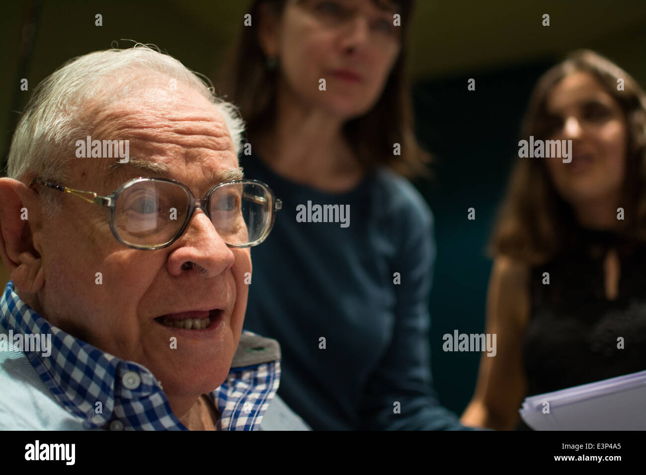 Stanley Baxter at the recording of his 2014 BBC Radio 4 show 'The Stanley Baxter Playhouse'. 29th May 2014 Stock Photo