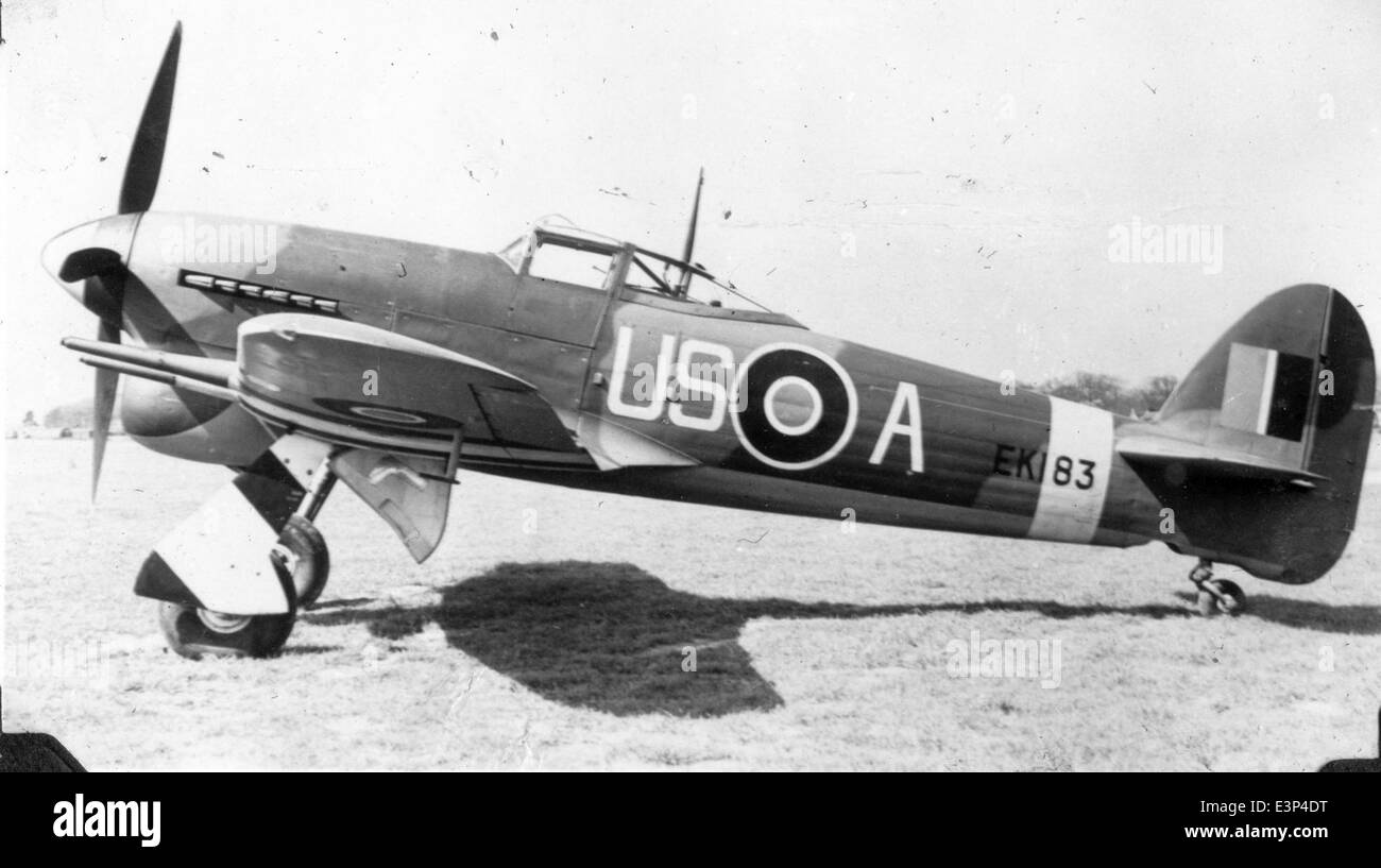 洋書 The Hawker Typhoon Including the Hawker Hawker Typhoon Part 2