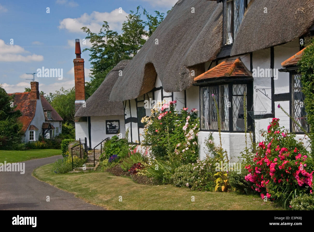 Welford on Avon in Warwickshire and black and white cottages with