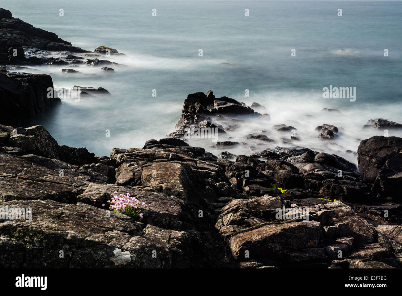 Cornwall coast rocks hi-res stock photography and images - Alamy