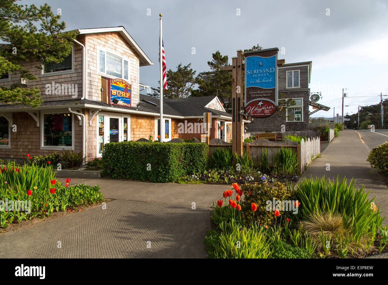 Small seaside town of Cannon Beach, Oregon, USA Stock Photo 71175073