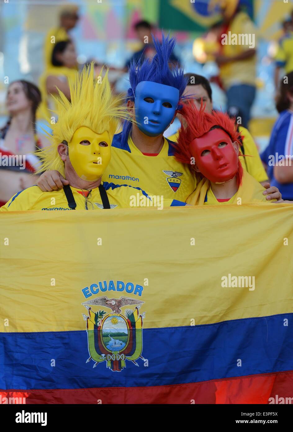 (140625) -- RIO DE JANEIRO, June 25, 2014 (Xinhua) -- Ecuador's fans pose before a Group E match between Ecuador and France of 2014 FIFA World Cup at the Estadio do Maracana Stadium in Rio de Janeiro, Brazil, June 25, 2014.  (Xinhua/Wang Yuguo) Stock Photo