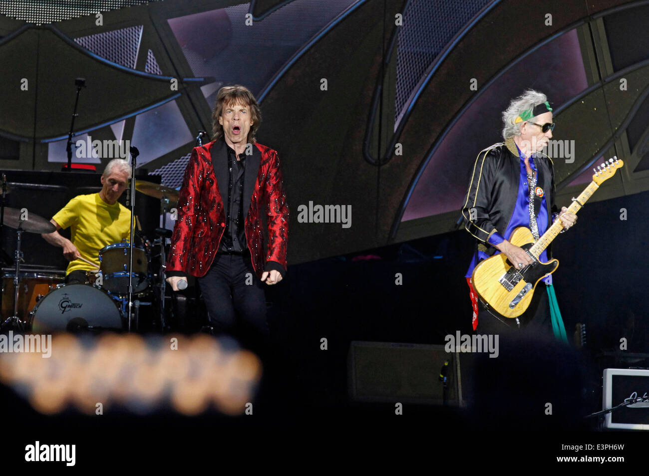 Madrid, Spain. 25th June, 2014. Charlie Watts, Mick Jagger und Ron Wood von den Rolling Stones live im Estadio Vicente Calderón. Credit:  dpa picture alliance/Alamy Live News Stock Photo