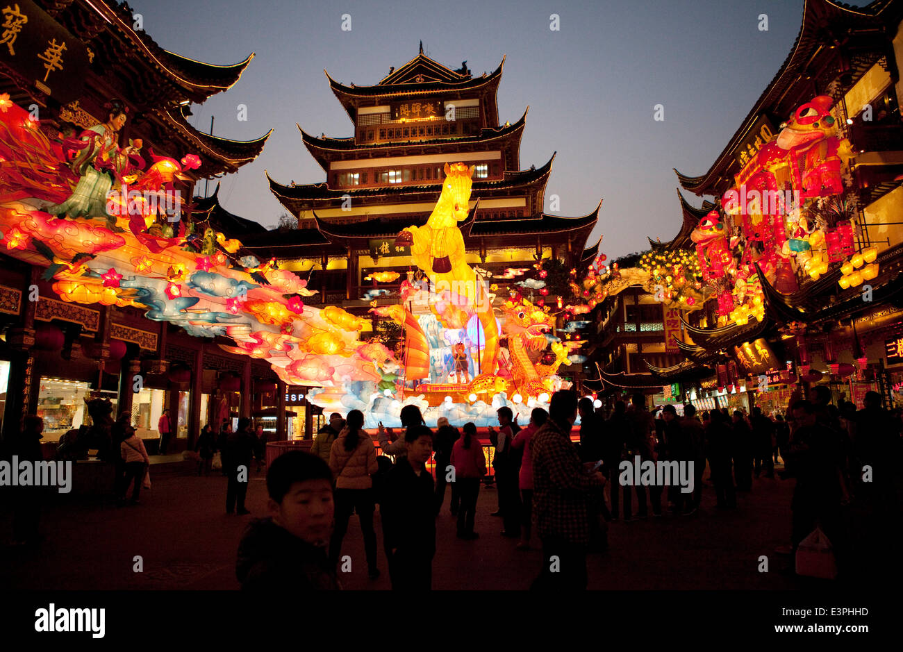 The Yuyuan Garden During Chinese New Year In Shanghai China On 16 January 14 Stock Photo Alamy