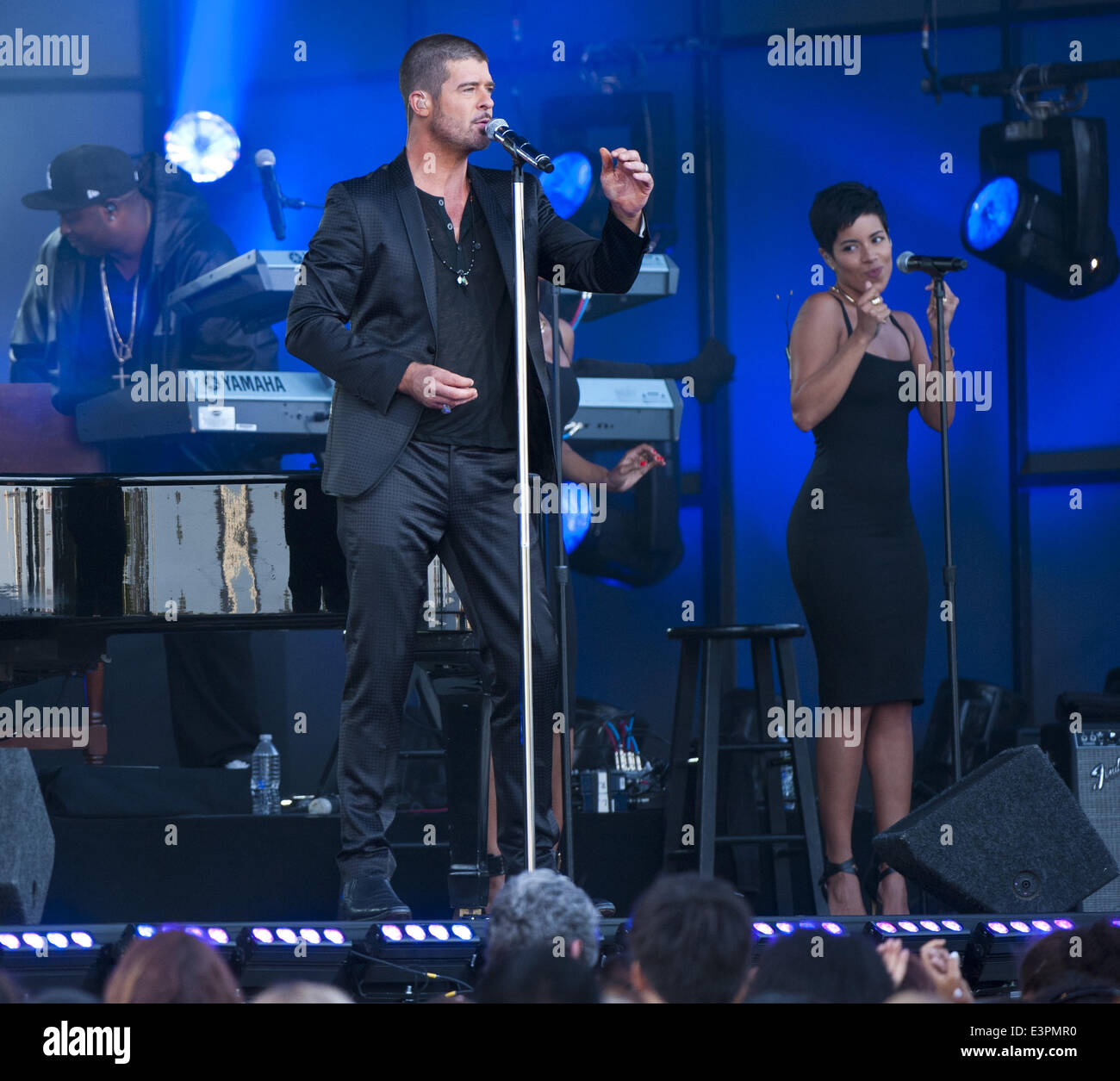 Robin Thicke Blurred Lines Album