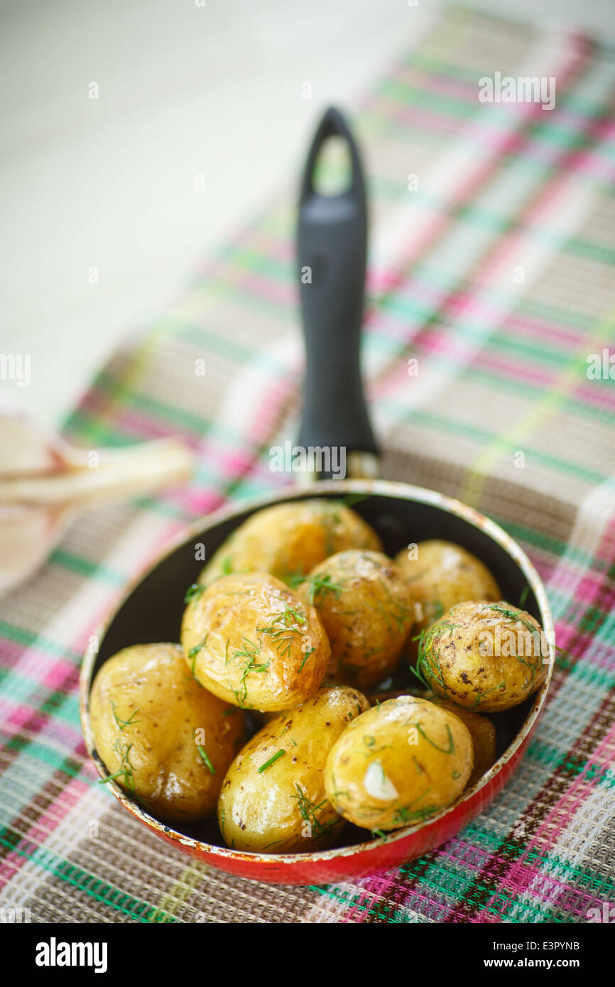 New potatoes cooked hires stock photography and images Alamy