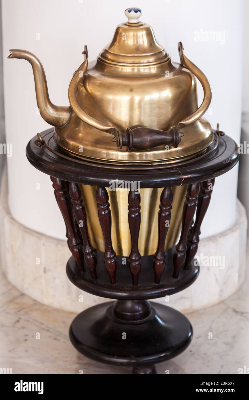 Arabic Teapot High Resolution Stock Photography And Images Alamy