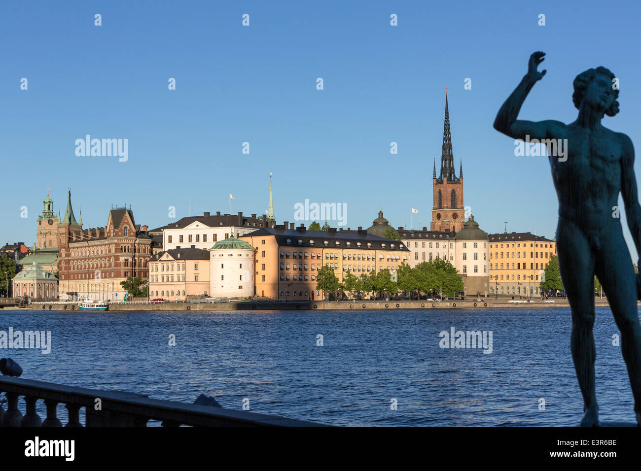 Song statue hires stock photography and images Alamy