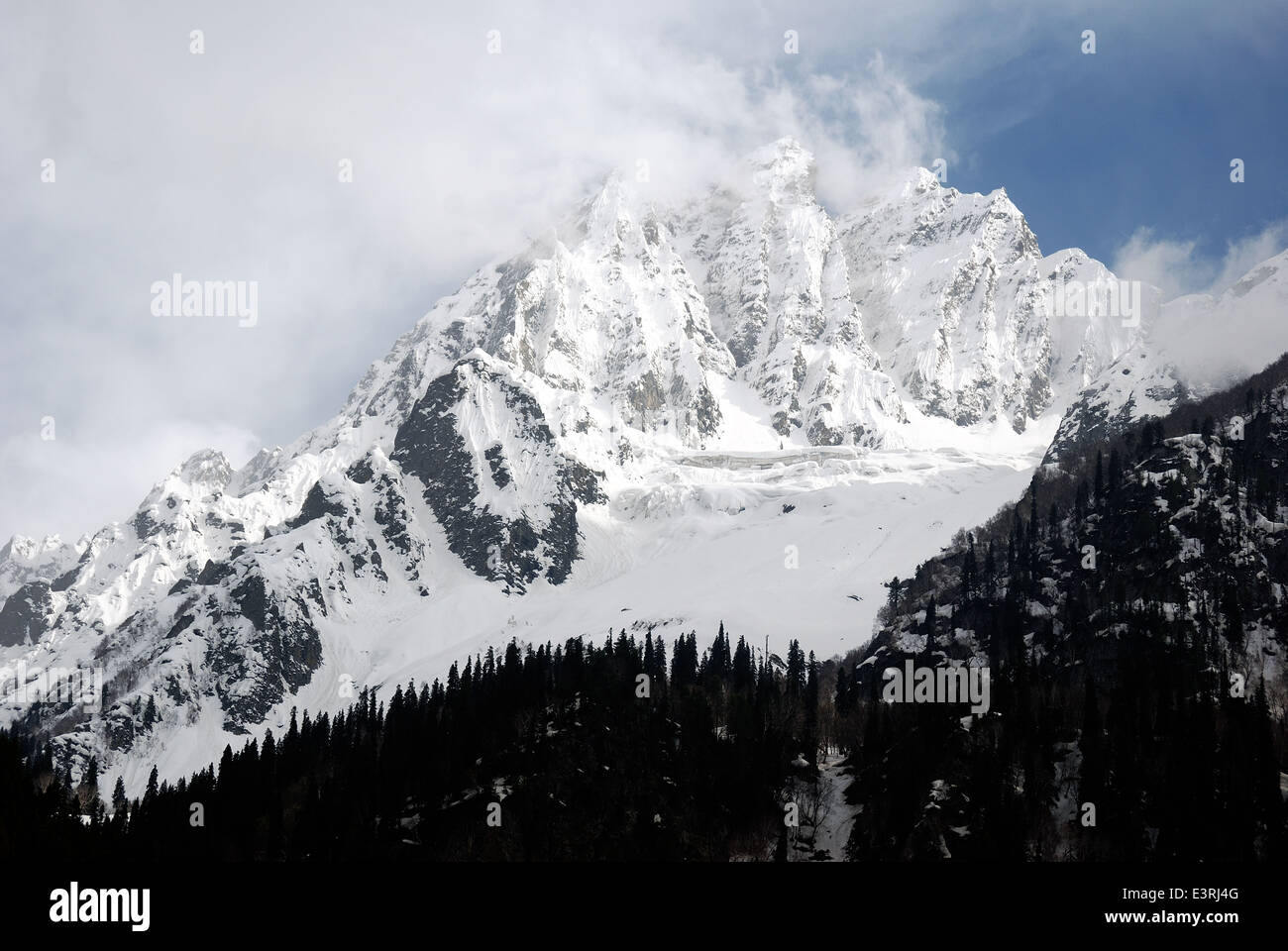 Beautiful himalaya snow hi-res stock photography and images - Alamy