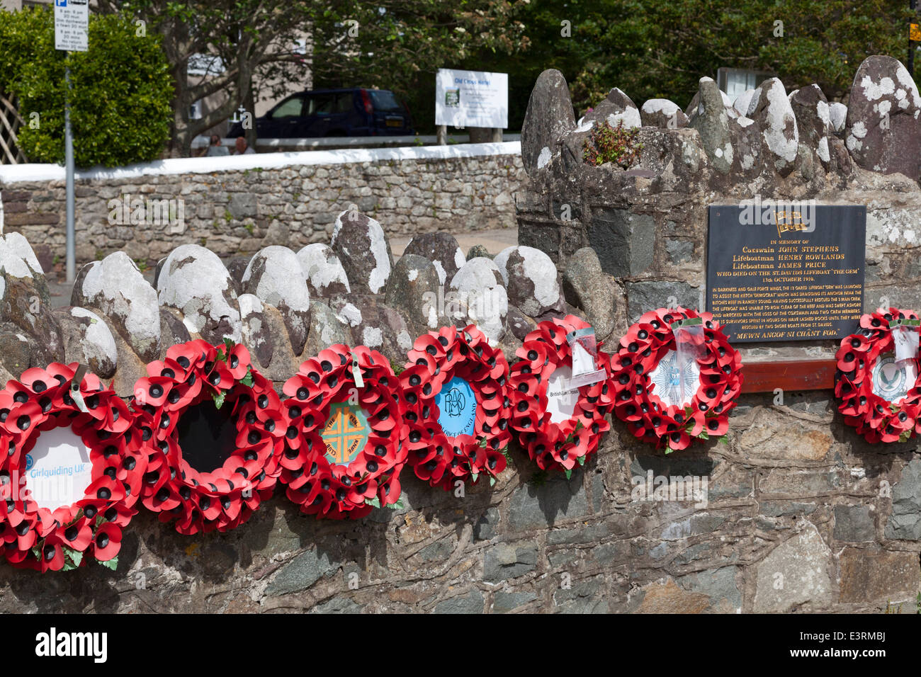 Memorial wreaths in Cross Square, St Davids, Pembrokeshire Stock Photo