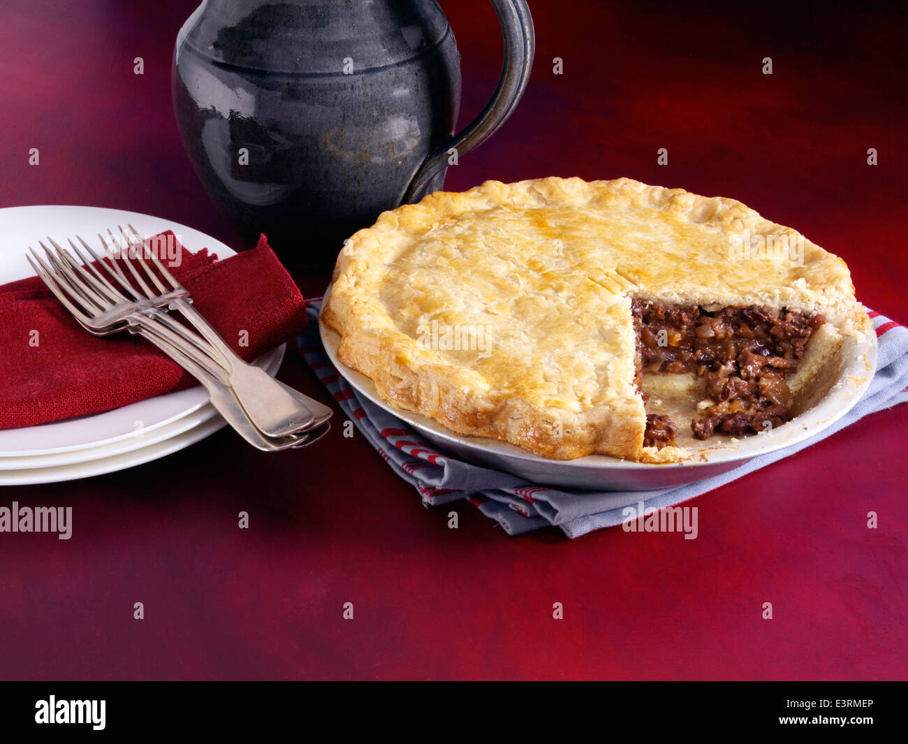 Mincemeat substitute pie Stock Photo Alamy