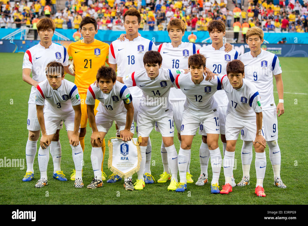 Sao Paulo, Brazil. 26th June, 2014. South Korea team group line up (KOR) Football/Soccer : South Korea team group (Top L-R) Kim Young-Gwon, Kim Seung-Gyu, Kim Shin-Wook, Ki Sung-Yueng, Hong Jeong-Ho, Son Heung-Min, (Bottom L-R) Yun Suk-Young, Koo Ja-Cheol, Han Kook-Young, Lee Yong, Lee Chung-Yong, before the FIFA World Cup Brazil 2014 Group H match between South Korea 0-1 Belgium at the Arena Corinthians stadium in Sao Paulo, Brazil . © Maurizio Borsari/AFLO/Alamy Live News Stock Photo