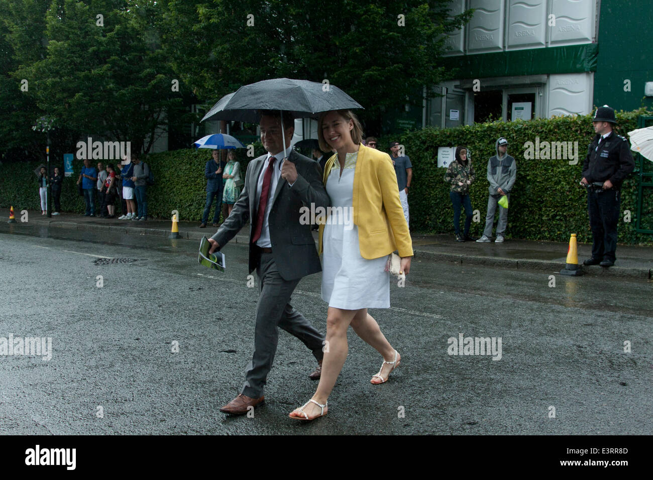 Wimbledon London,UK. 28th June 2014. Sochi Olympic gold medallist Lizzie Yarnold arrives as guest on the 6th day of the 2014  lawn tennis championships Credit:  amer ghazzal/Alamy Live News Stock Photo