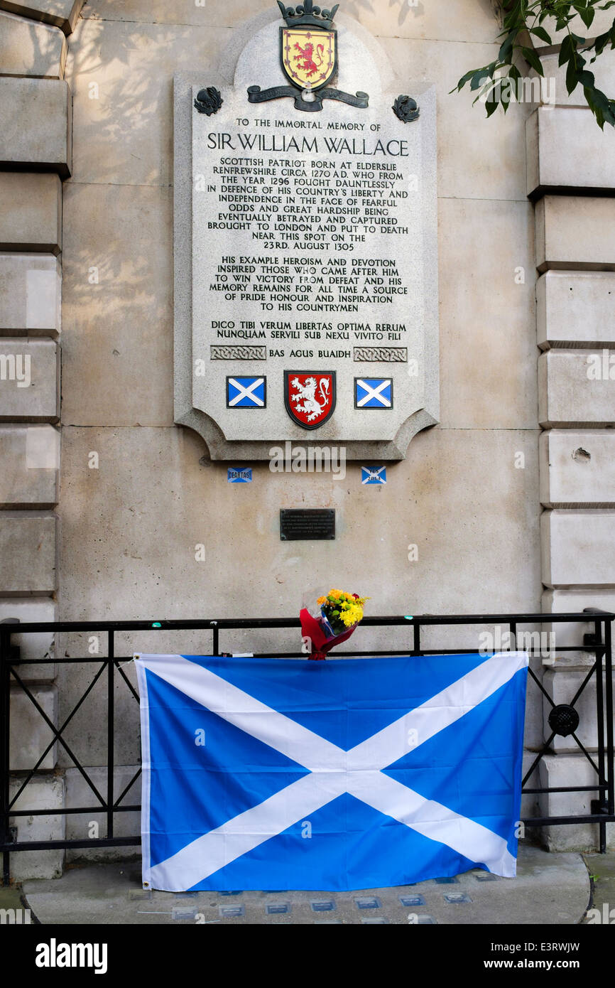 Memorial to Sir William Wallace, London UK. Stock Photo