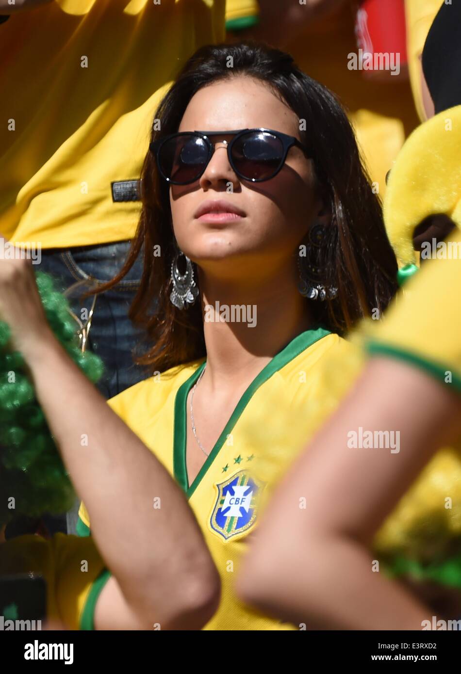 Quién es Bruna Marquezine, la ex de Neymar que ha sido fotografiada con  Rauw Alejandro, image size:950x1390