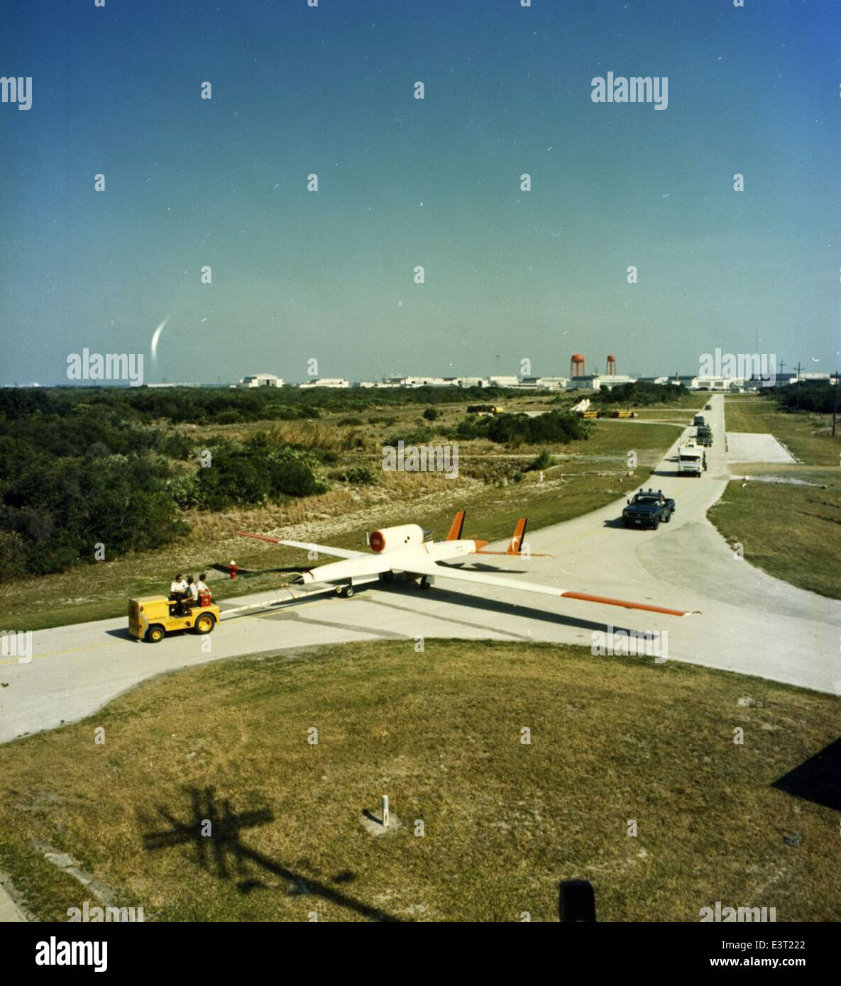 This 1975 USAF photo shows the Compass Cope reconnaissance system and ...