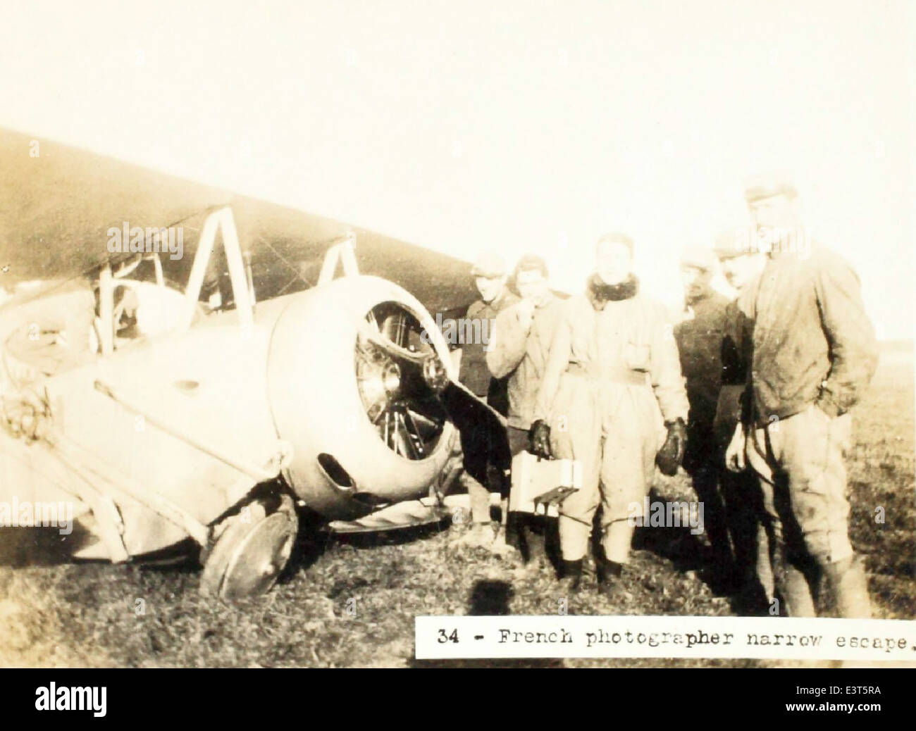 Flying sopwith strutter hi-res stock photography and images - Alamy
