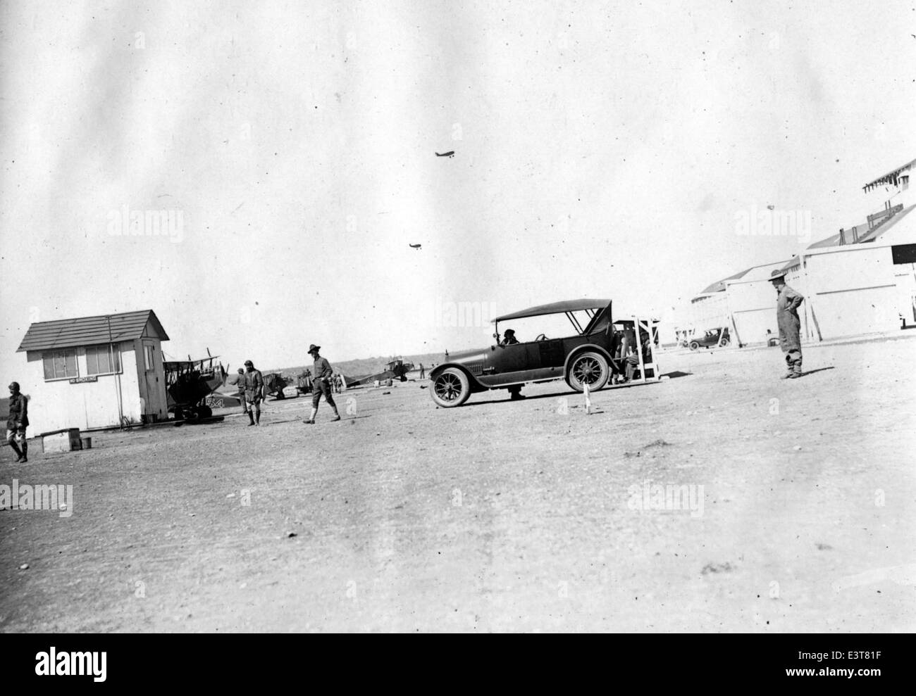 Kelly field history Black and White Stock Photos & Images - Alamy