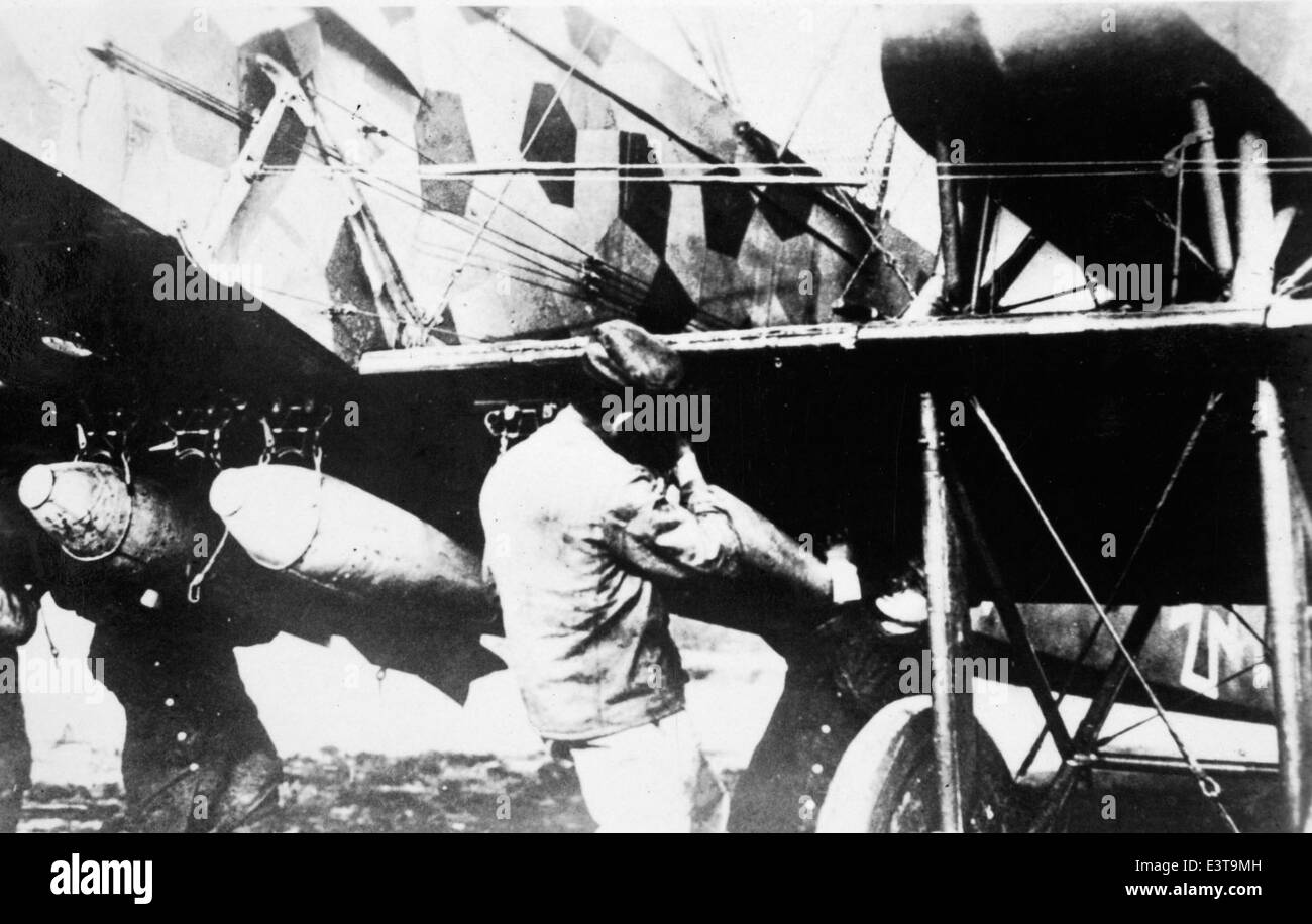 Ww1 plane Black and White Stock Photos & Images - Alamy