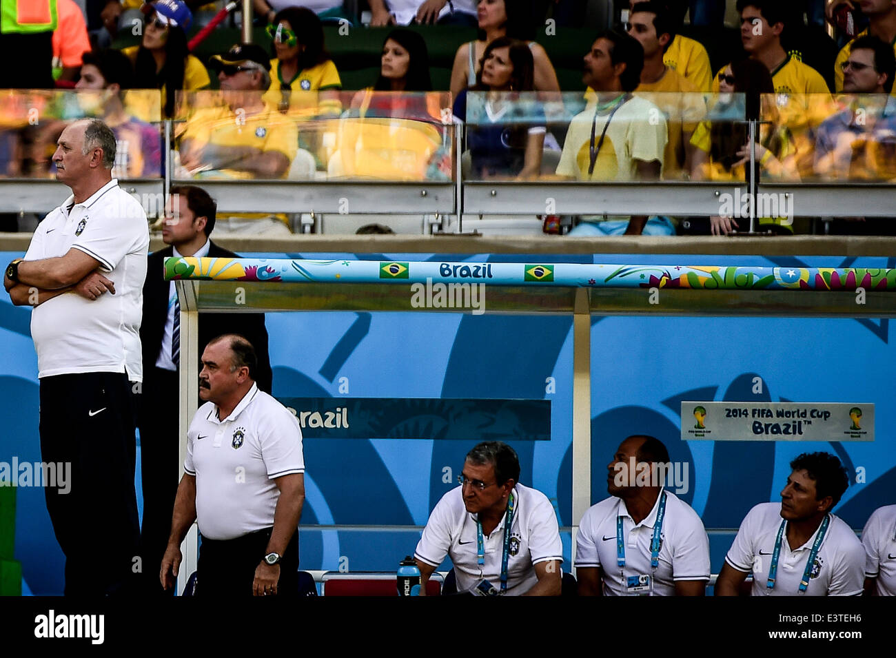 Belo Horizonte, Minas Gerais, Brazil. 28th June, 2014. Brazil's staff, from left to right: Luiz Felipe Scolari, Murtosa, Carlos Alberto Parreira, at the match #49, for the Round of 16, of the 2014 World Cup, between Brazil and Chile, this saturday, June 28th, in Belo Horizonte Credit:  Gustavo Basso/NurPhoto/ZUMAPRESS.com/Alamy Live News Stock Photo
