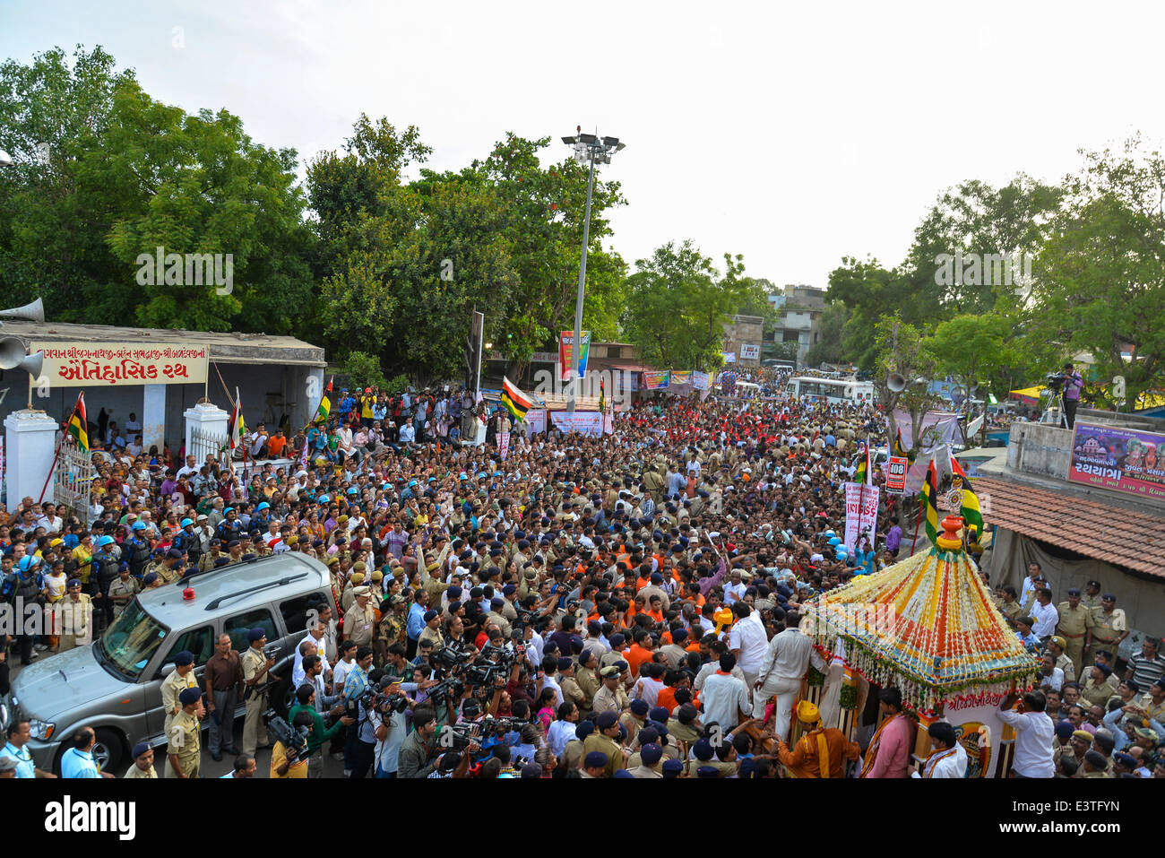 Ahmedabad, Gujarat, India, 29th June, 2014. Ahmedabad, Gujarat, India, 29th June, 2014. Lord Jagannath's 137th Rath Yatra begins in Ahmedabad, Rath Yatra or chariot festival is celebrated by Hindus on the second day of Sukla Paksha in the month of Ashadh. © Nisarg Lakhmani/Alamy Live News Credit:  Nisarg Lakhmani/Alamy Live News Stock Photo