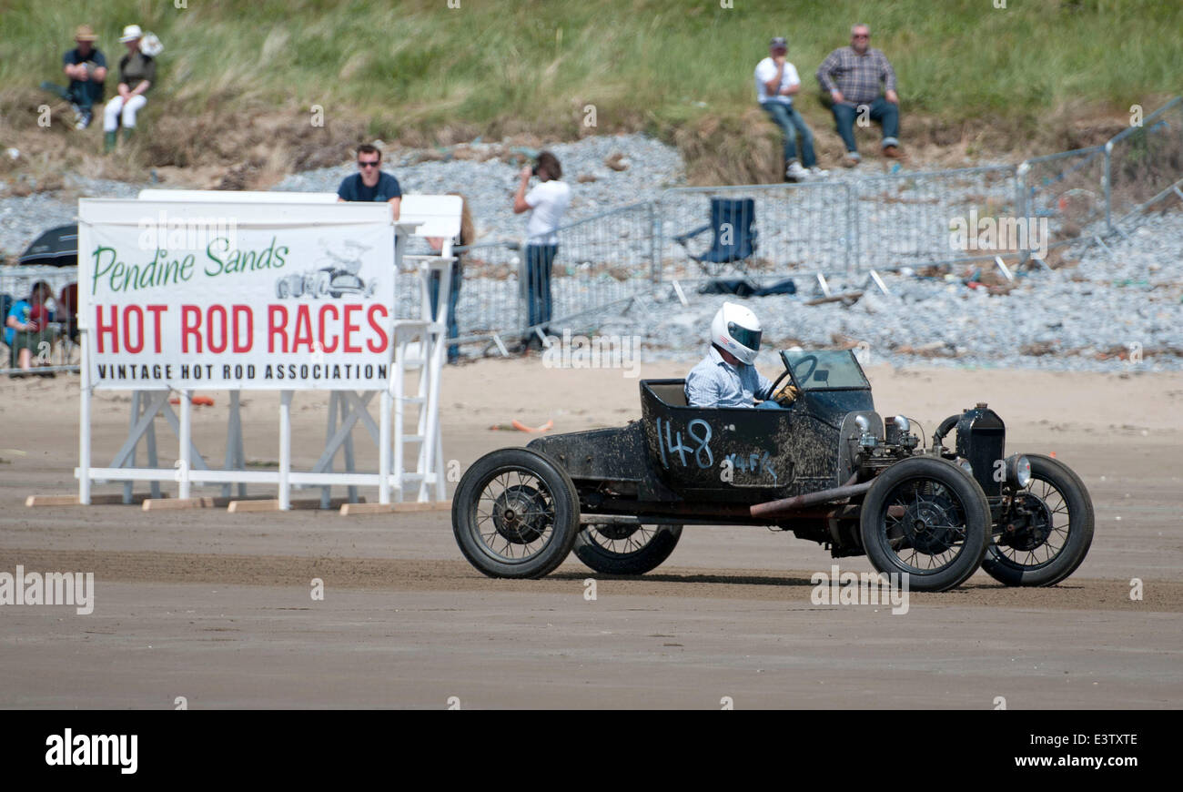 Pendine Sands, UK. 29th June, 2014. Vintage Hot Rod Association - Hot