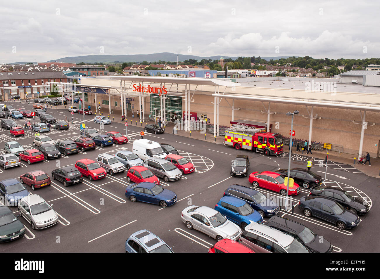 Sainsbury car park hi-res stock photography and images - Alamy