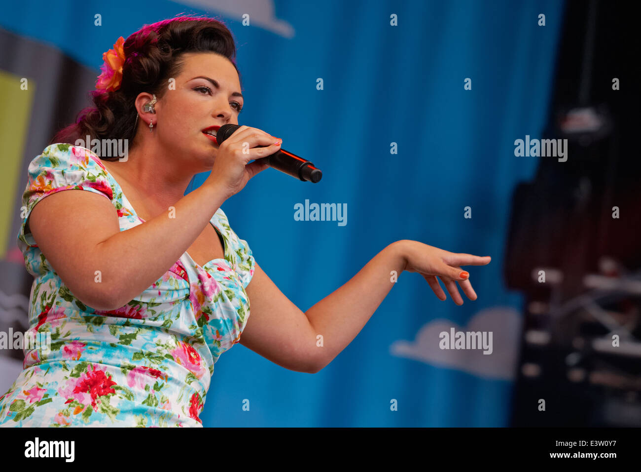 Caro Emerald in concert, Caro Emerald live on stage Stock Photo Alamy