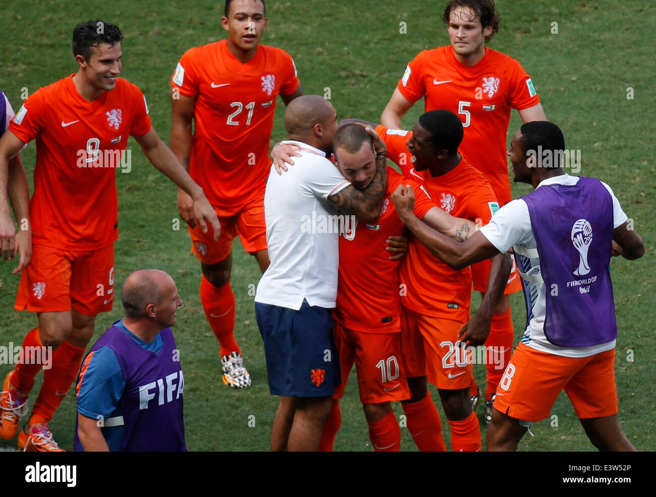Fortaleza, Brazil. 29th June, 2014. Netherlands' Wesley Sneijder (3rd R, front) celebrates a goal during a Round of 16 match between Netherlands and Mexico of 2014 FIFA World Cup at the Estadio Castelao Stadium in Fortaleza, Brazil, on June 29, 2014. Netherlands won 2-1 over Mexico and qualified for Quarter-finals on Sunday. Credit:  Liao Yujie/Xinhua/Alamy Live News Stock Photo