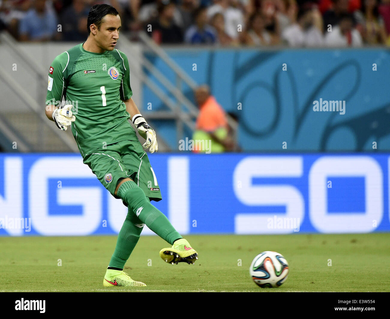 Goakeeper Navas (140629) -- RECIFE, June 29, 2014 (Xinhua) -- Costa Rica's goalkeeper ...