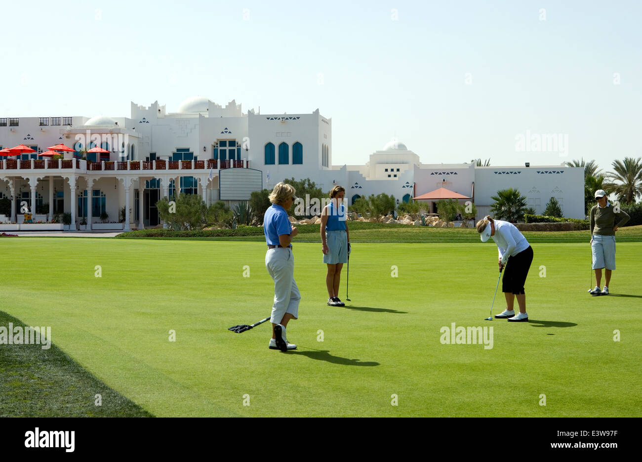Qatar, Doha, training in the Doha Golf Club Stock Photo Alamy